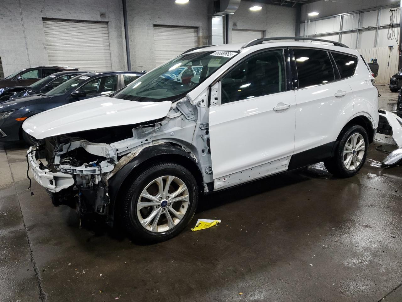 2018 Ford Escape SE, VIN 1FMCU9GDXJUC49586 — Rear end