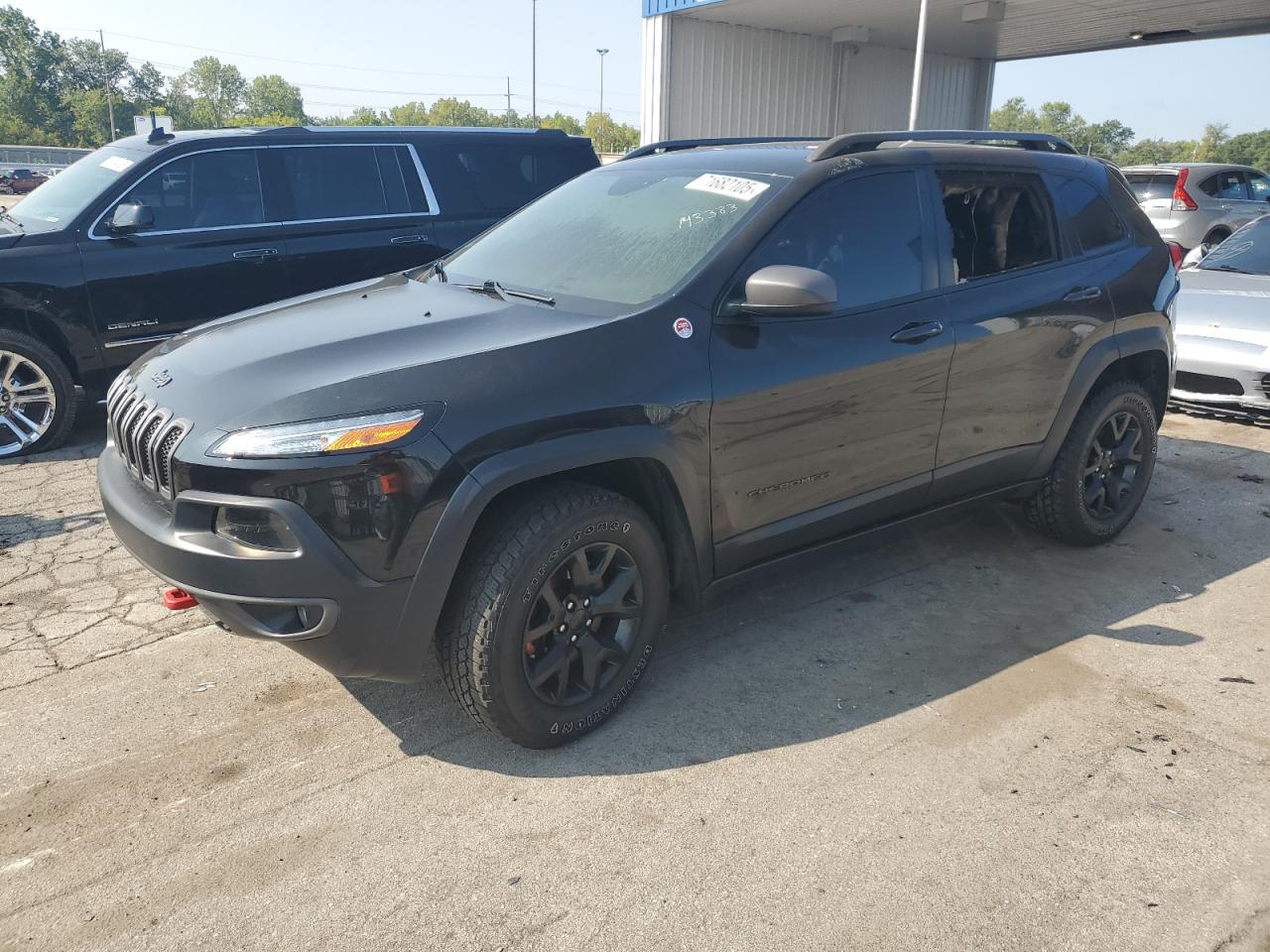 2016 Jeep Cherokee Trailhawk, VIN 1C4PJMBB2GW123663 — Interior fire