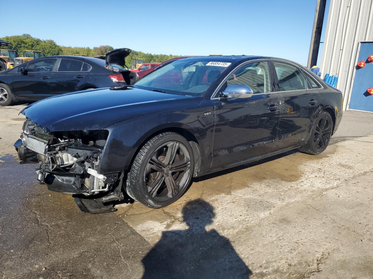2014 Audi S8, VIN WAUD2AFD3EN005115 — Front end