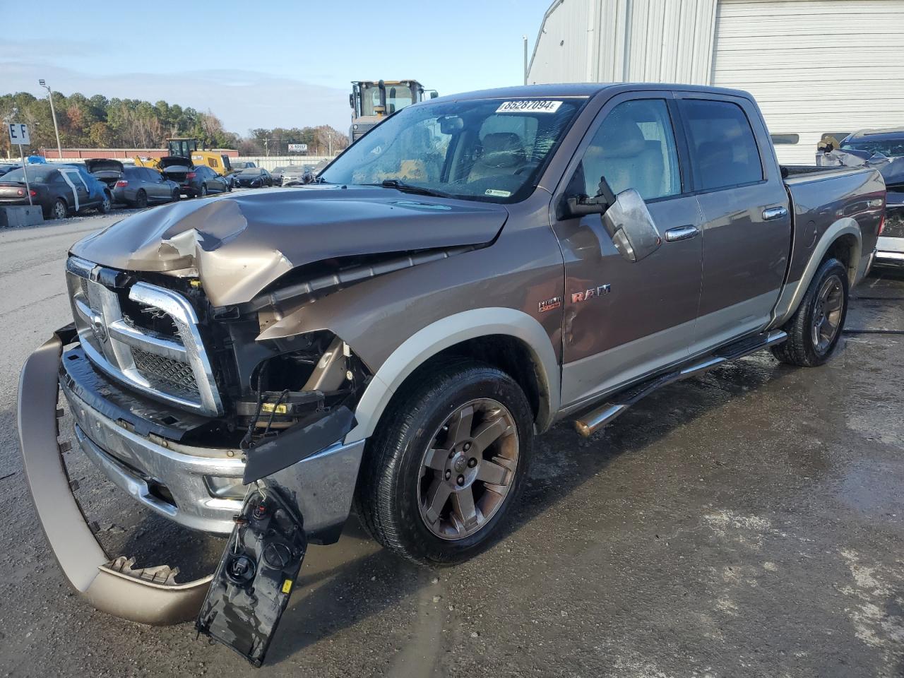 2009 Dodge 1500 SLT, VIN 1D3HB13T59S772933 — Перед