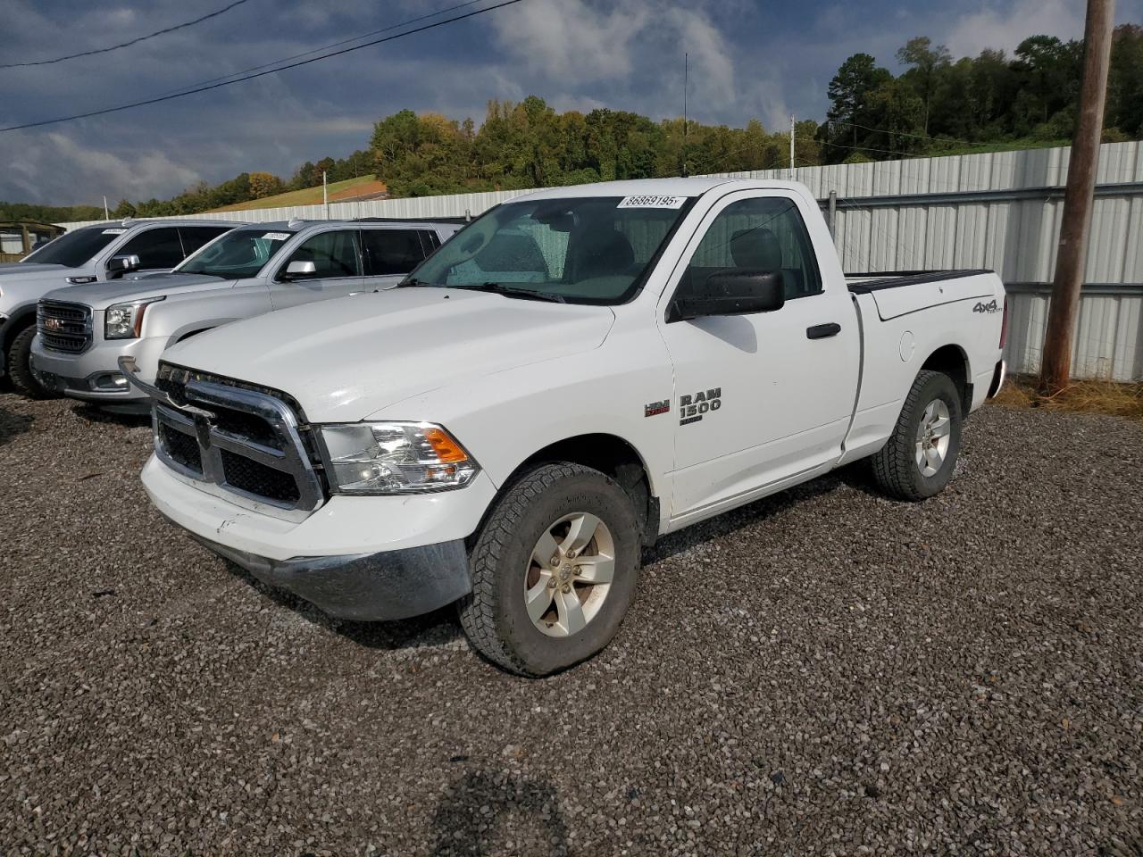 2020 Ram 1500 Express, VIN 3C6JR7AT1LG164716 — Rear end