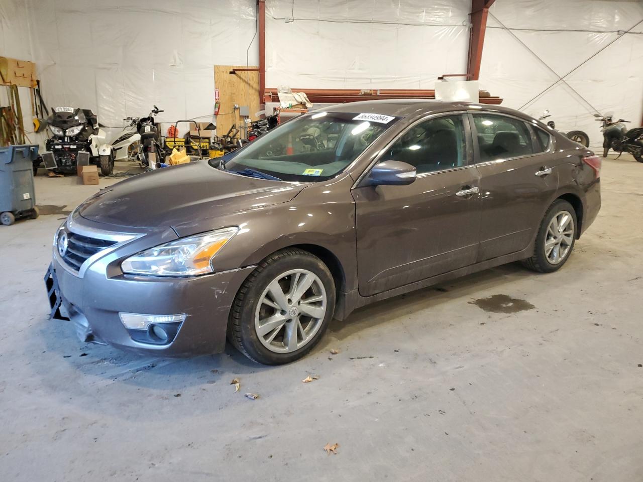 2013 Nissan Altima SV, VIN 1N4AL3AP6DC267629 — Front end