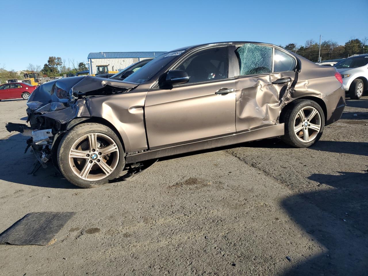 2013 BMW 3 Series 328i xDrive, VIN WBA3B5C59DF595040 — Front end