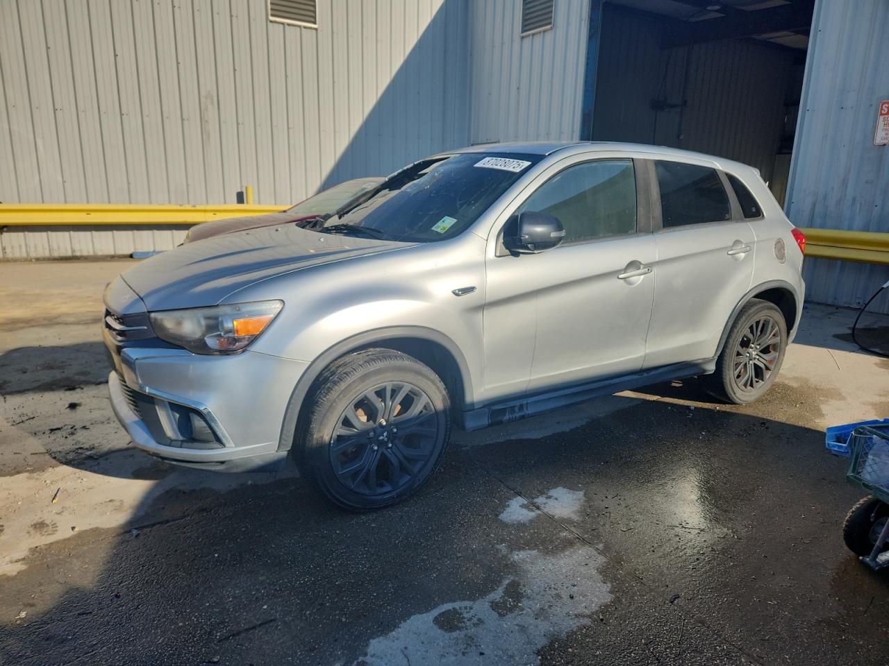 2018 Mitsubishi Outlander ES, VIN JA4AP3AU4JZ025297 — Пожар в салоне