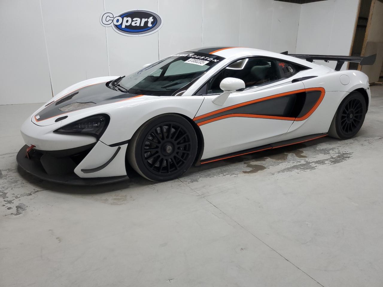 2017 McLaren 570GT, VIN SBM13CAT4HW001979 — Minor dents and scratches
