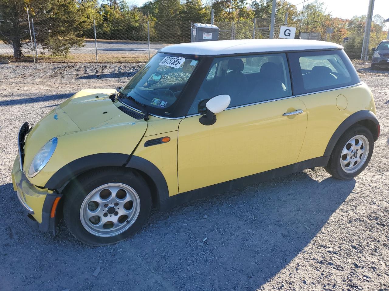 2002 MINI Hardtop, VIN WMWRC33412TE12203 — Front end