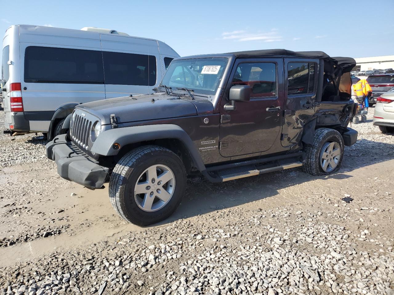 2017 Jeep Wrangler Unlimited Sport, VIN 1C4BJWDG7HL692509 — Side