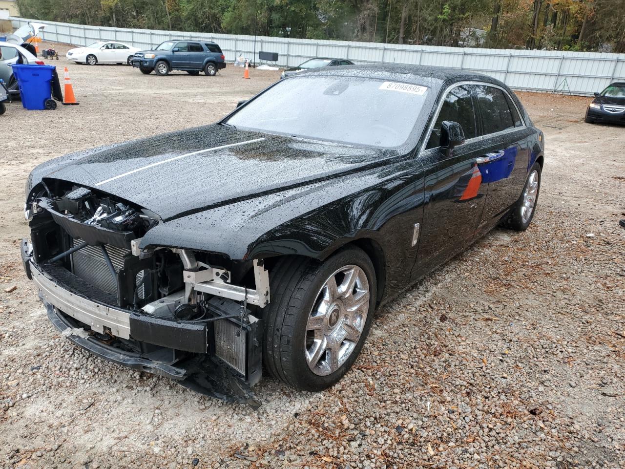 2012 Rolls-Royce Ghost, VIN SCA664L56CUX65693 — Front end