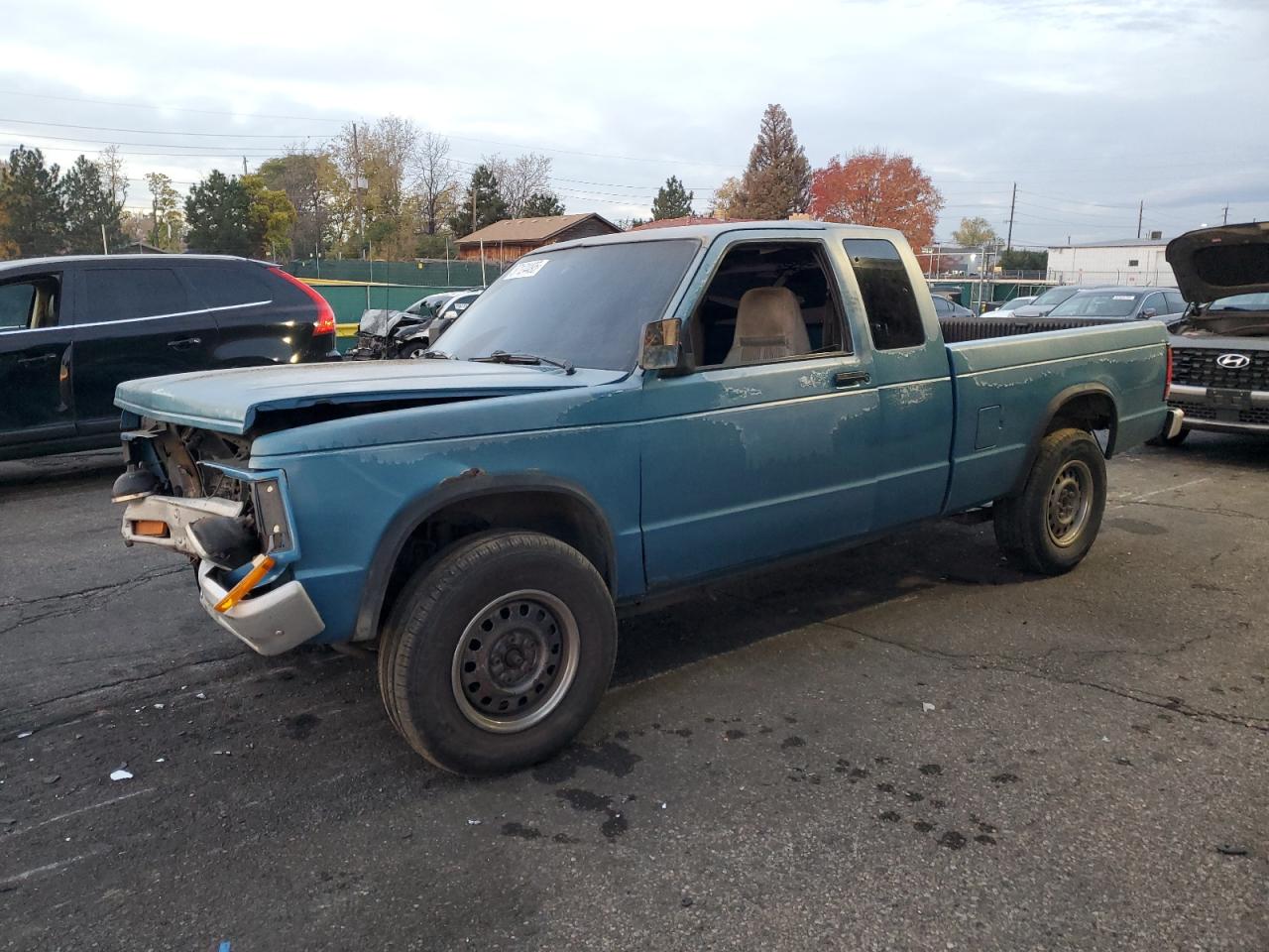 1992 GMC Sonoma, VIN 1GTDT19Z5N8503404 — Front end