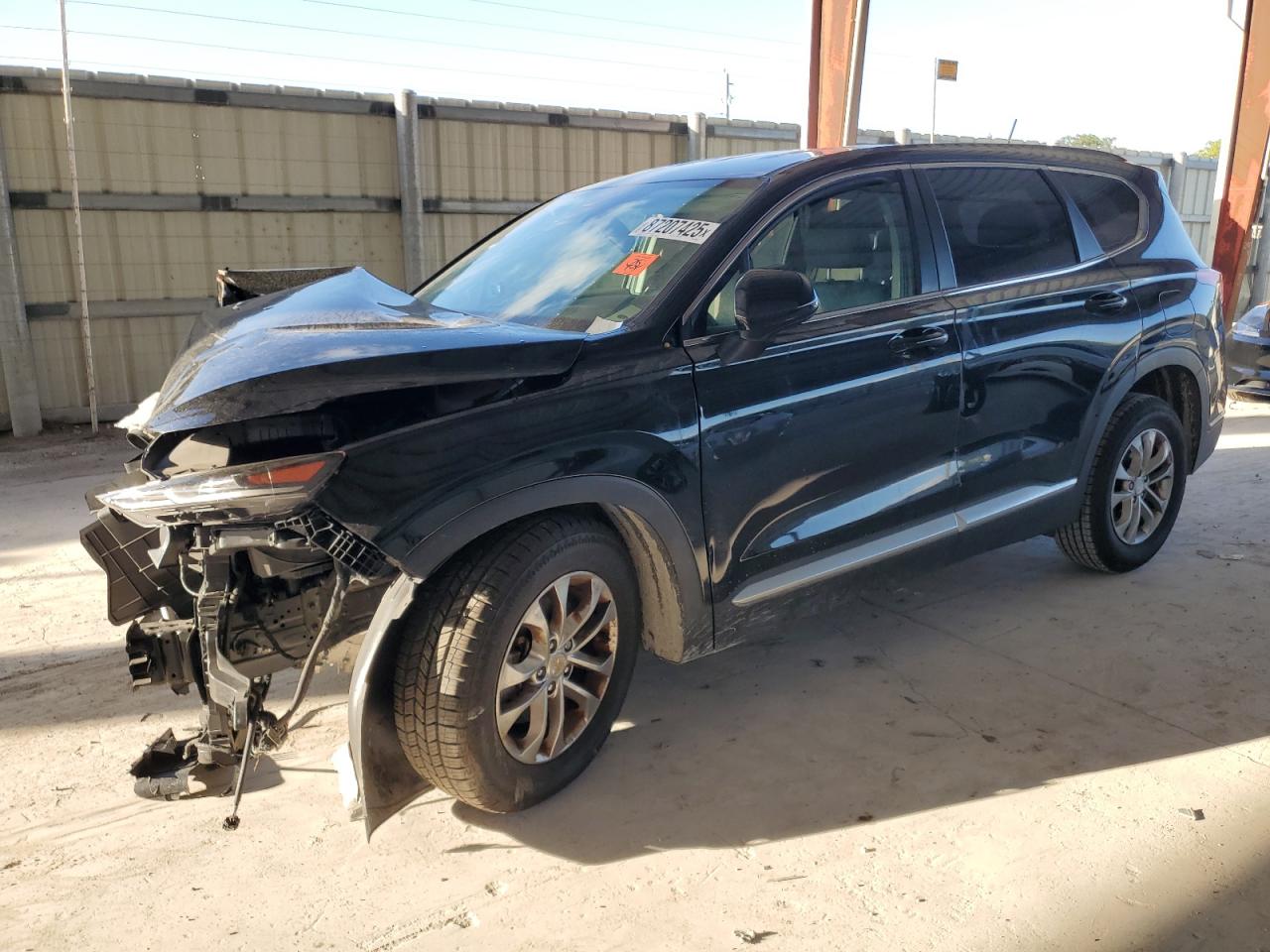 2020 Hyundai Santa Fe SE, VIN 5NMS23AD3LH285688 — Фото с аукциона