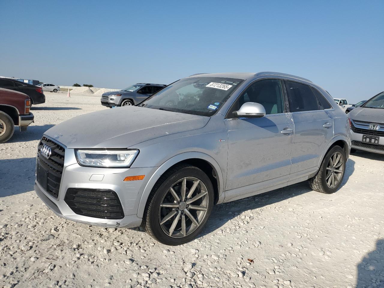 2018 Audi Q3 Premium Plus, VIN WA1HCCFS5JR010664 — Front end