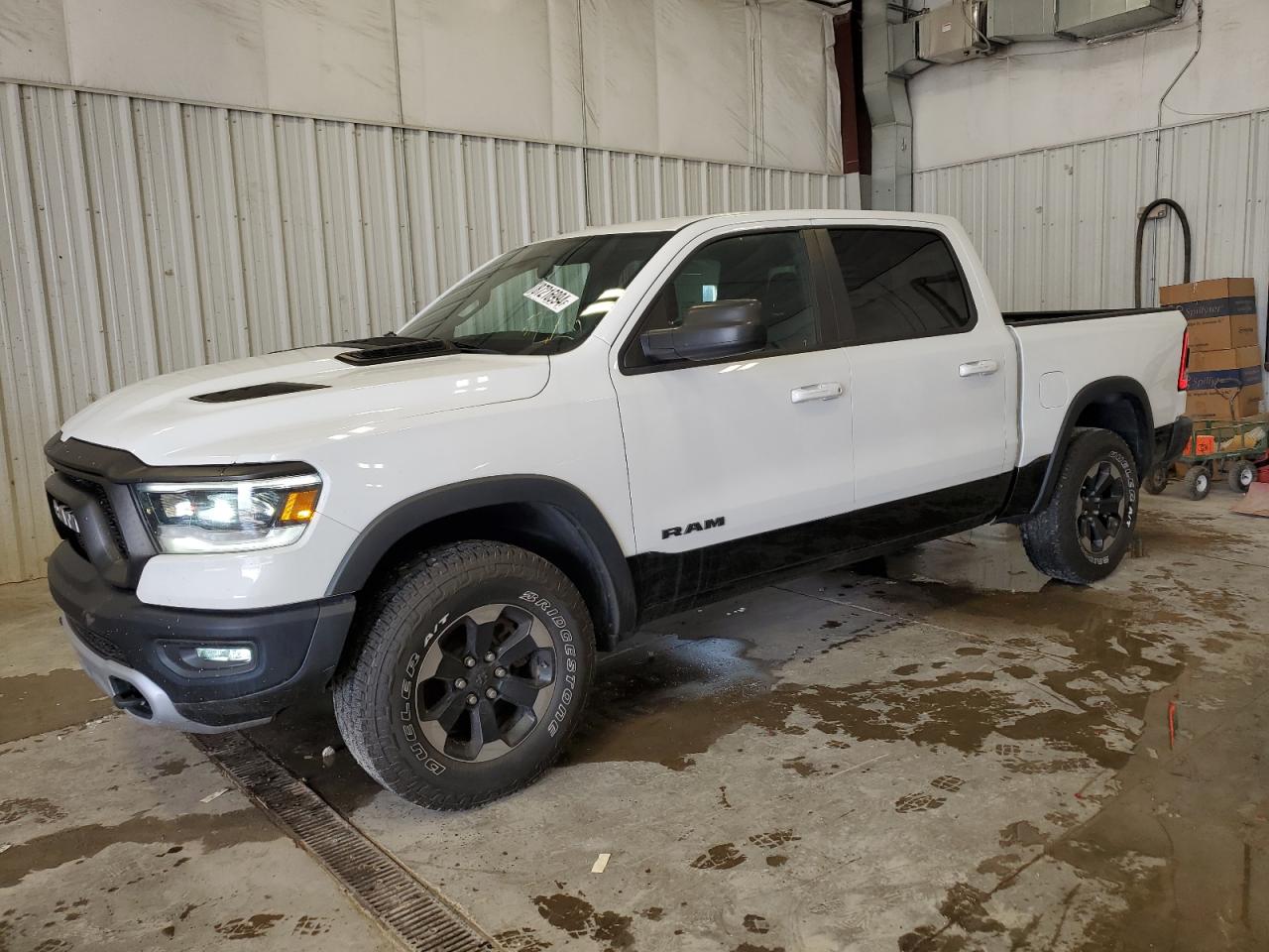 2019 Ram 1500 Sport, VIN 1C6SRFLT1KN845170 — VIN отсутствует или изменён