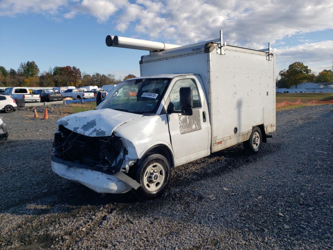 2012 GMC Savana Commercial Work Van, VIN 1GDY72BA7C1904003 — Front end