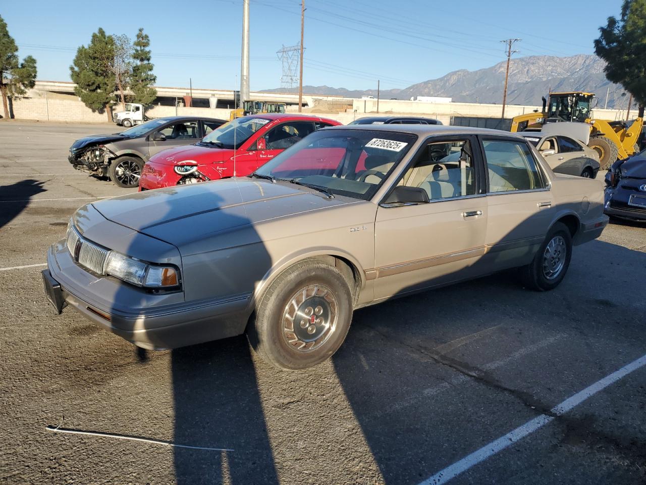 1996 Oldsmobile Cutlass Ciera 1SA VX5, VIN 1G3AJ55M3T6416748 — Мелкие вмятины и царапины