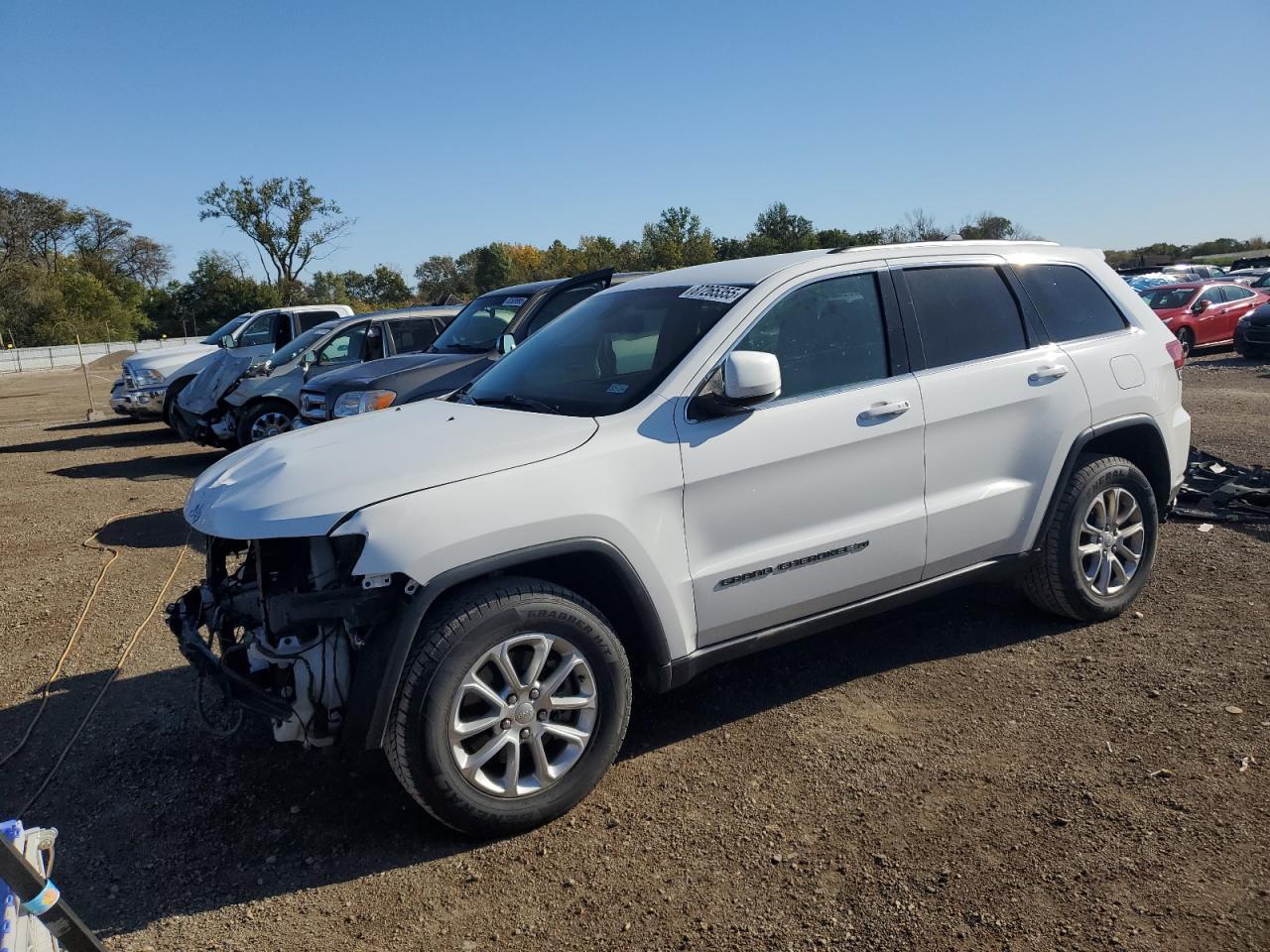 2022 Jeep Grand Cherokee Laredo E, VIN 1C4RJEAG5NC128611 — Front end