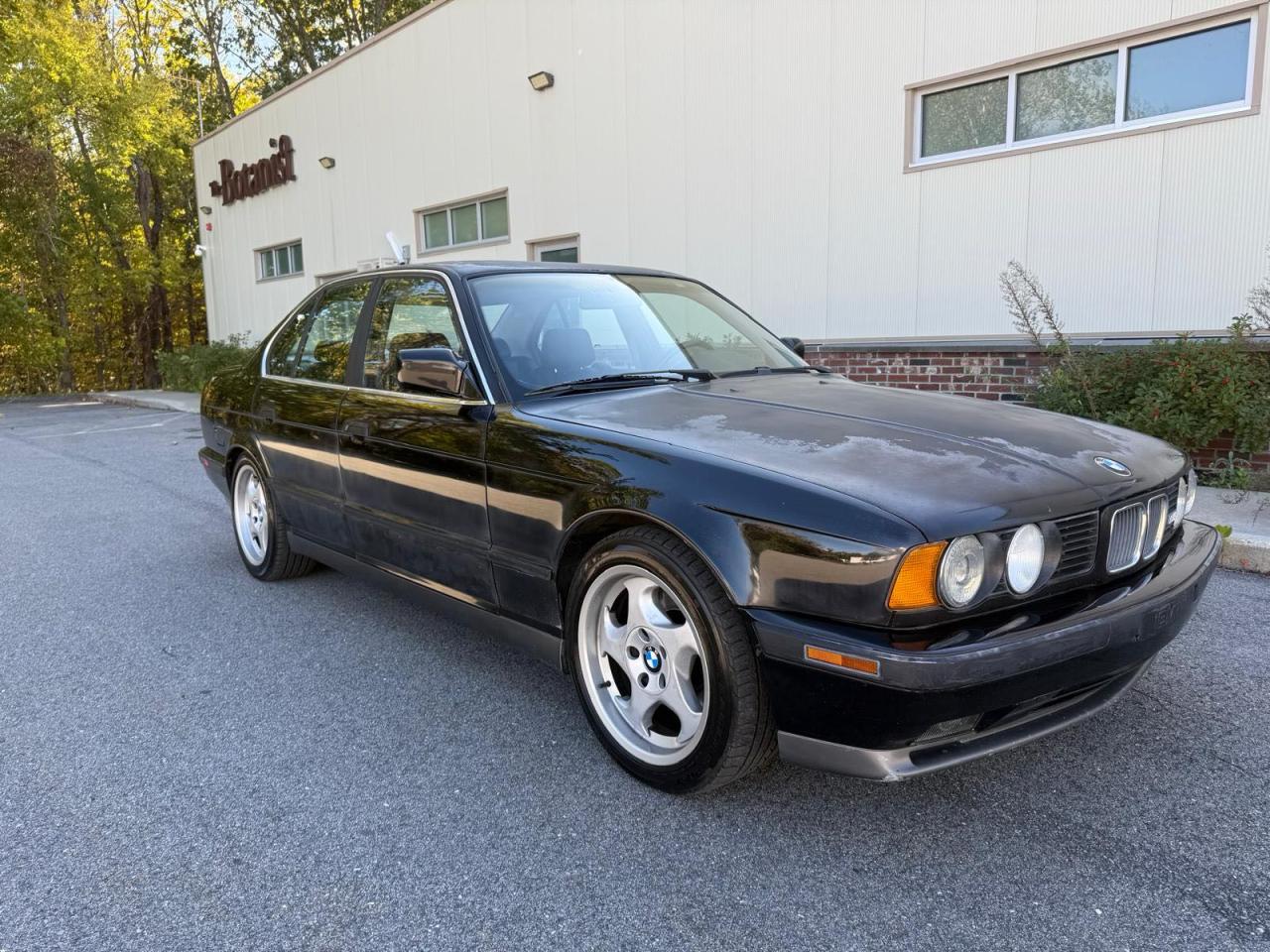 1991 BMW M5, VIN WBSHD9316MBK05275 — Normal wear
