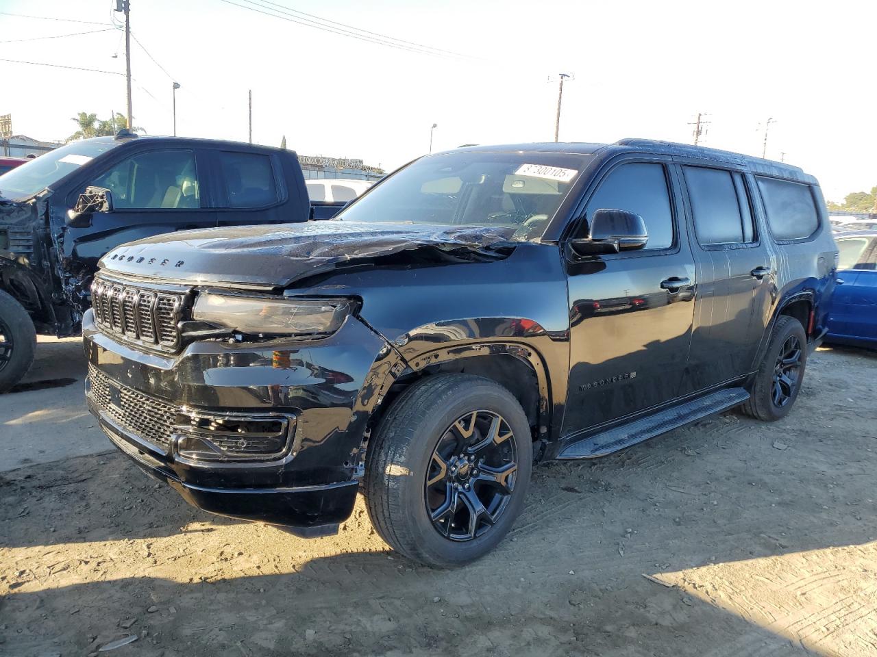 2024 Jeep Wagoneer Series II, VIN 1C4SJSBP4RS117920 — Front end