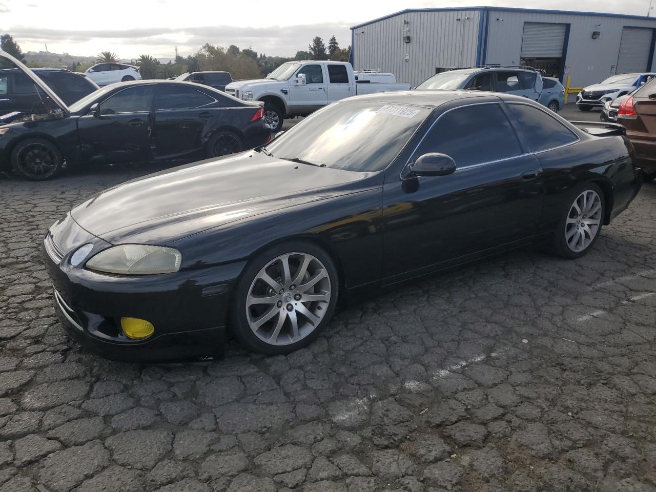 1997 Lexus SC 400, VIN JT8CH32Y2V1000625 — Rear end