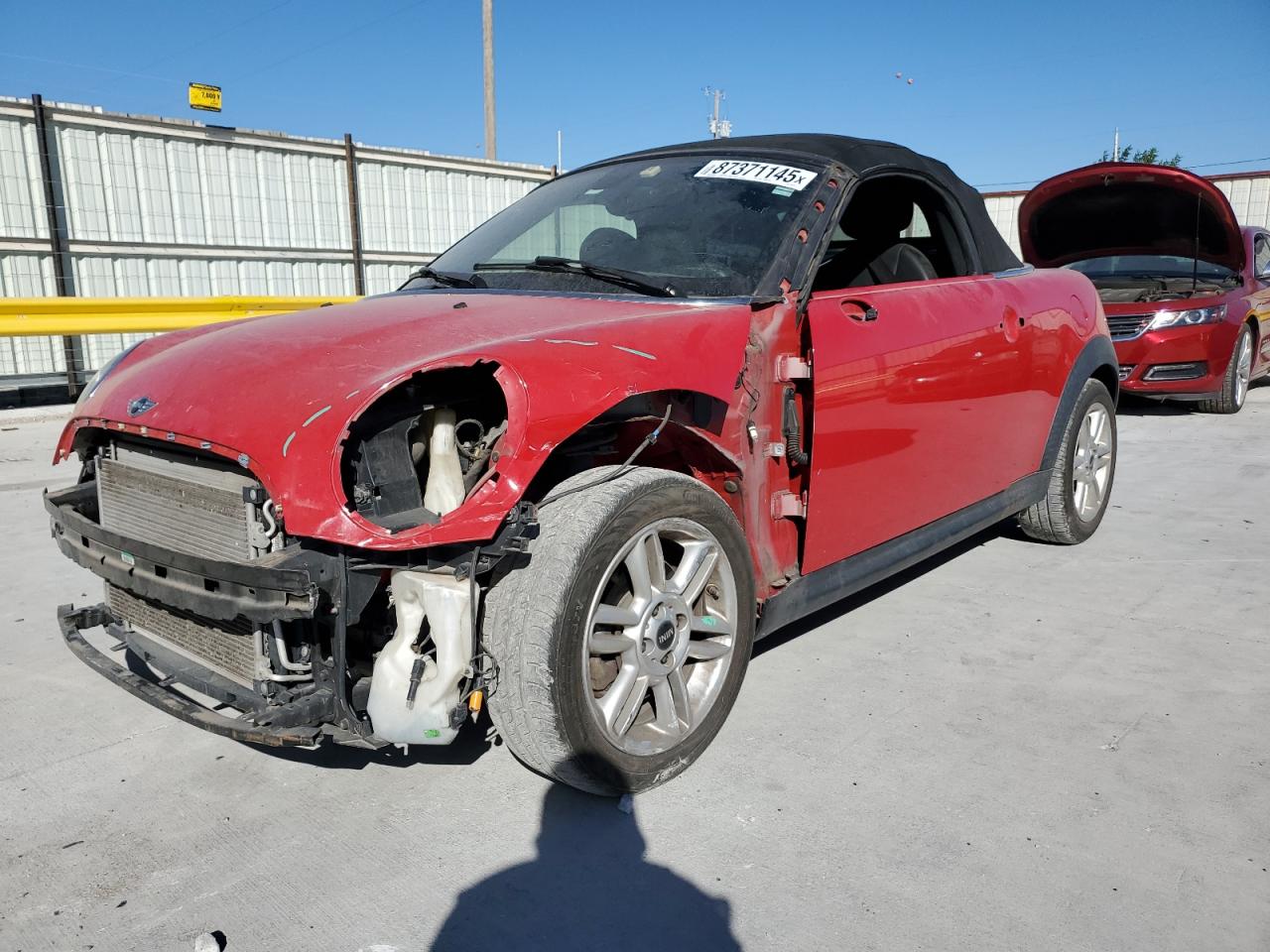 2014 MINI Roadster, VIN WMWSY1C57ET625772 — Front end