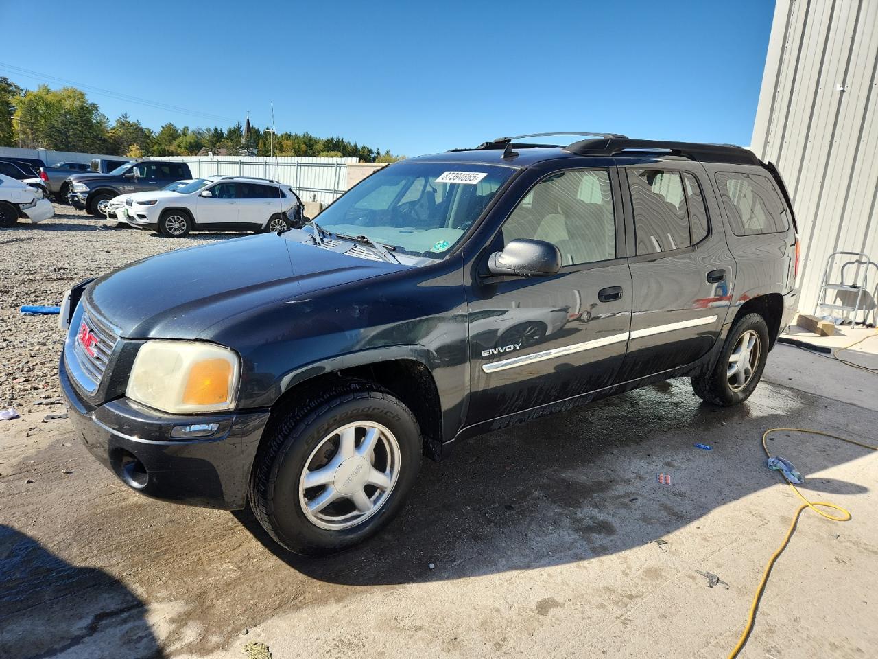2006 GMC Envoy SLE, VIN 1GKET16S066119219 — Rear end