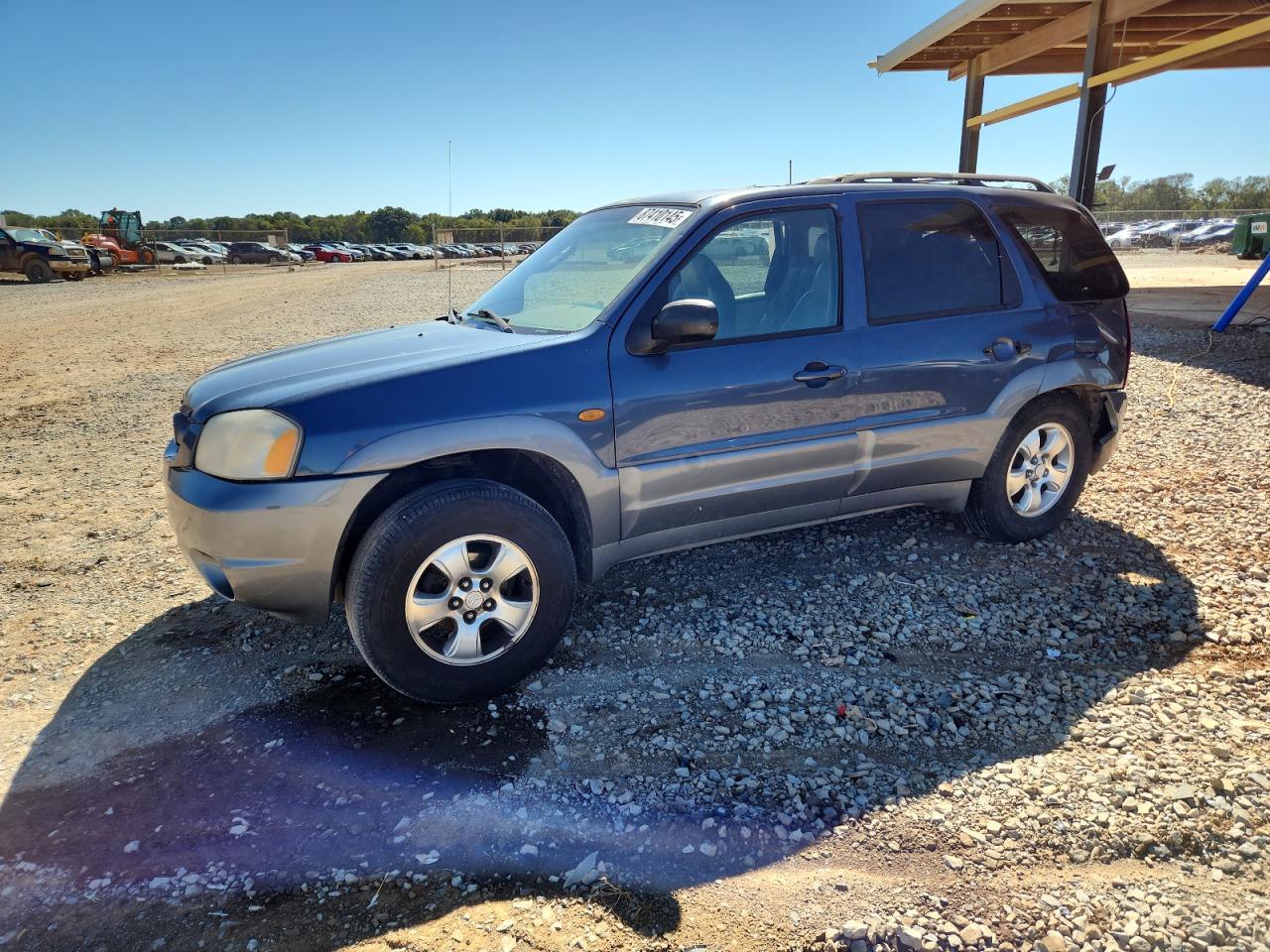 2001 Mazda Tribute LX, VIN 4F2YU08141KM23643 — Rear end