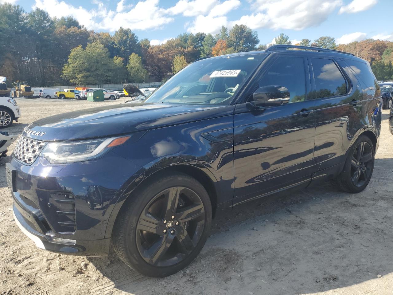 2023 Land Rover Discovery Metropolitan Edition, VIN SALRW4EU8P2473175 — Rear end
