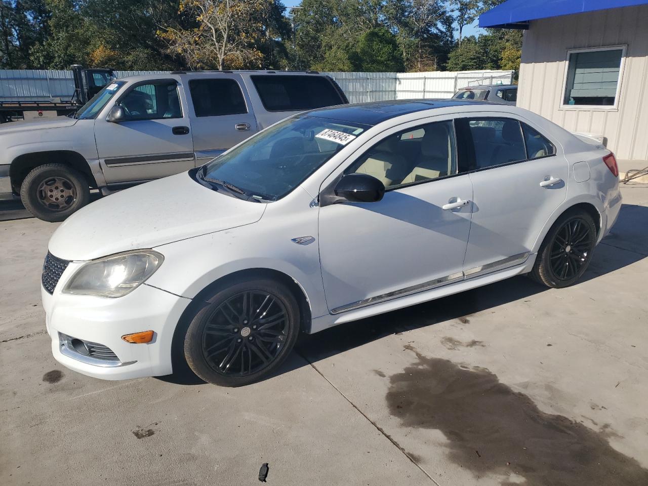 2012 Suzuki Kizashi SLS Sport, VIN JS2RF9A8XC6100810 — Minor dents and scratches