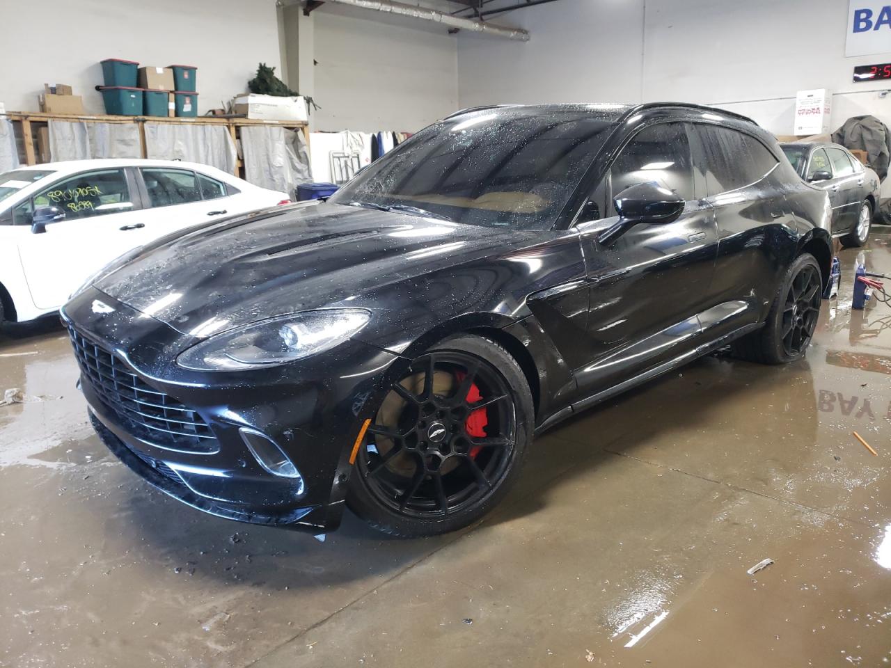2021 Aston Martin DBX, VIN SCFVUJAW1MTV00712 — Front end