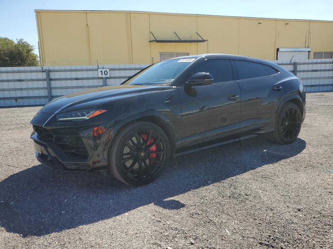 2019 Lamborghini Urus, VIN ZPBUA1ZL6KLA02282 — Minor dents and scratches