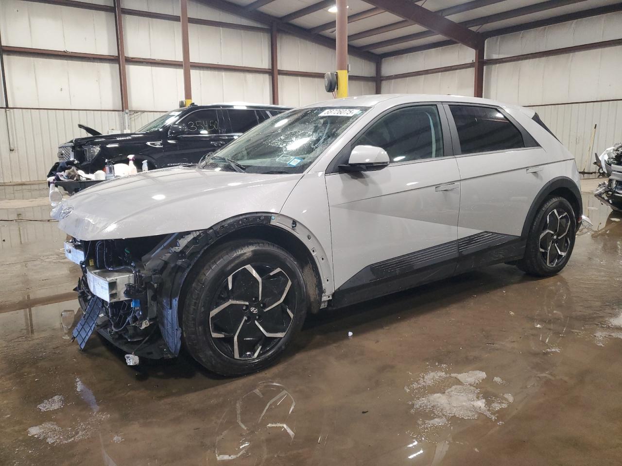 2022 Hyundai Ioniq 5 SE, VIN KM8KM4AE0NU069314 — Front end