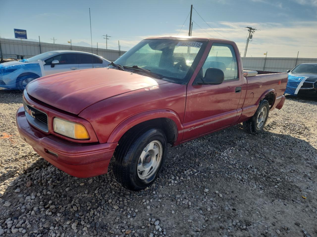 1996 GMC Sonoma, VIN 1GTCS1442T8509832 — Rear end