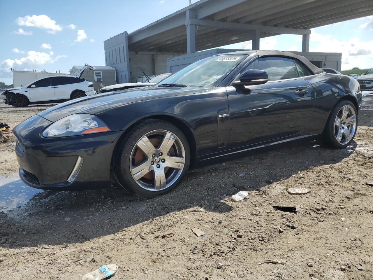 2010 Jaguar XK, VIN SAJWA4GB4ALB36058 — Minor dents and scratches
