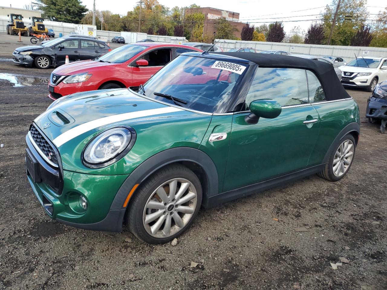2021 MINI Convertible Cooper S, VIN WMWWJ5C00M3N14853 — Днище