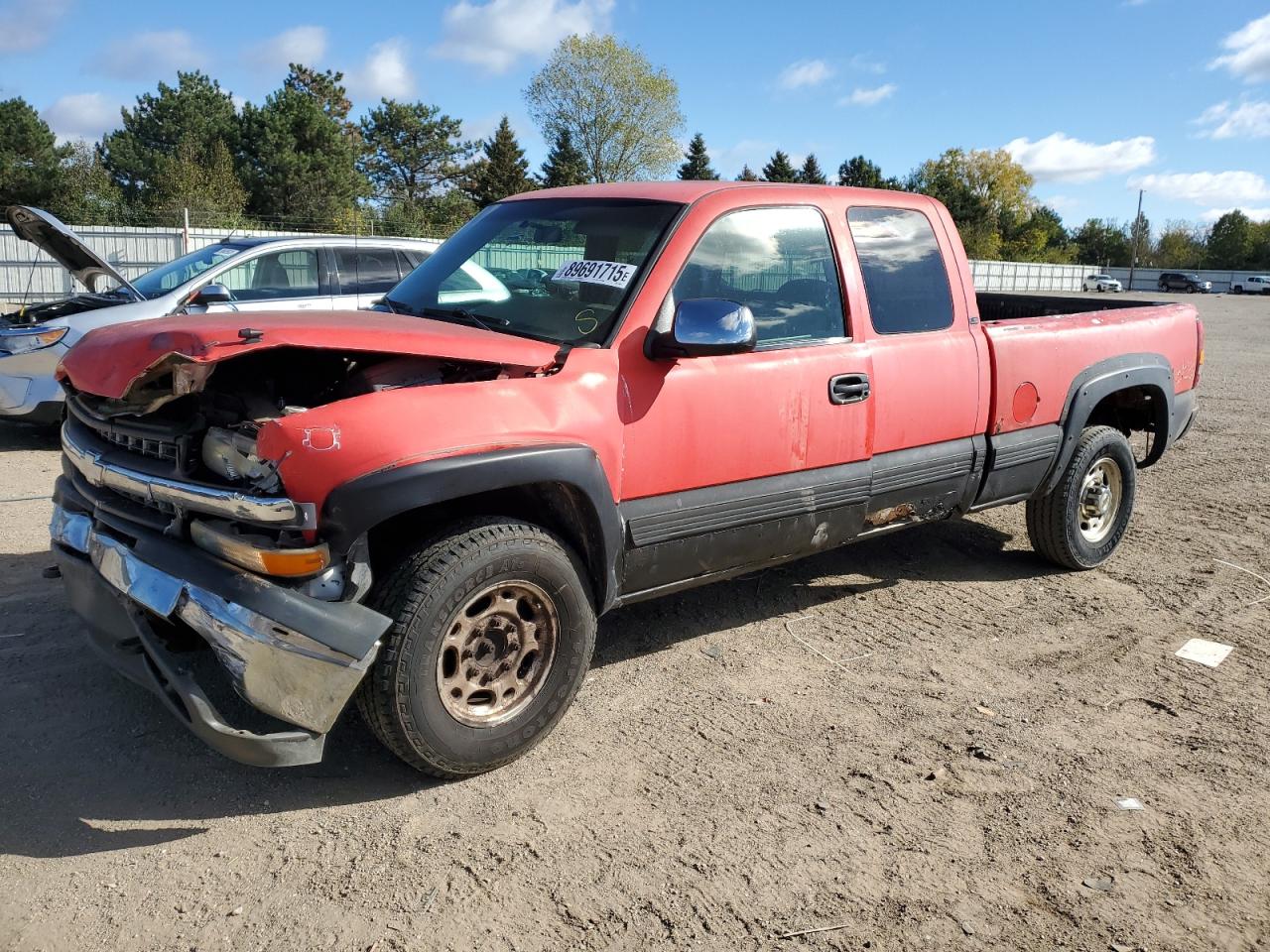 2002 Chevrolet Silverado 2500 LS, VIN 1GCGK29U02Z145564 — Front end