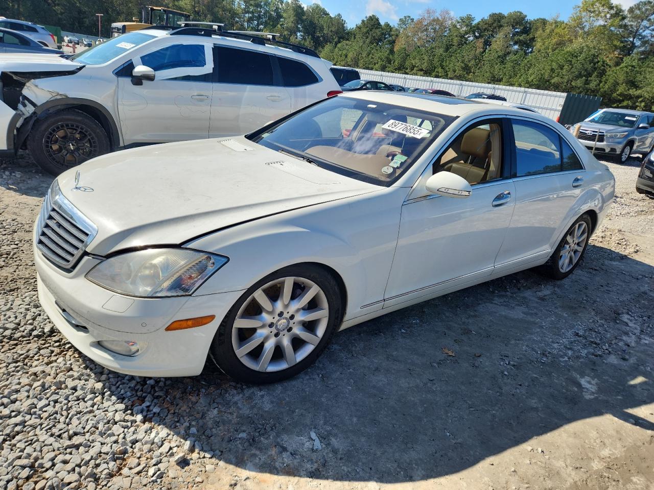 2008 Mercedes-Benz S 550, VIN WDDNG71X78A180367 — Minor dents and scratches