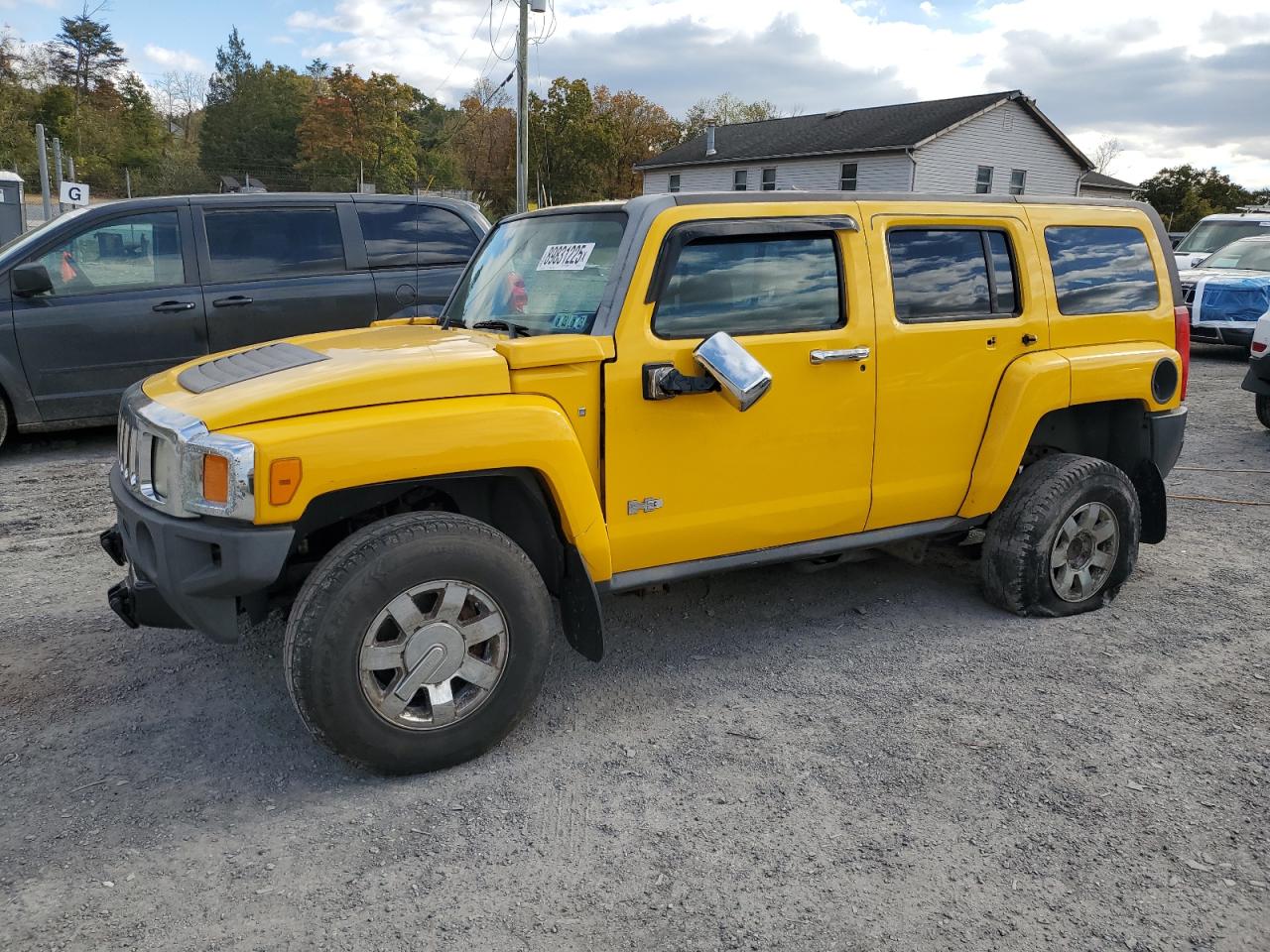 2007 Hummer H3 SUV, VIN 5GTDN13E178121818 — Undercarriage