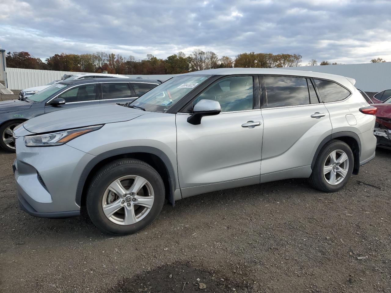 2020 Toyota Highlander LE, VIN 5TDBZRBH4LS502842 — Rear end