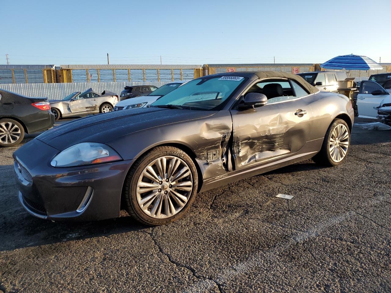 2010 Jaguar XK, VIN SAJWA4GB4ALB36349 — Side