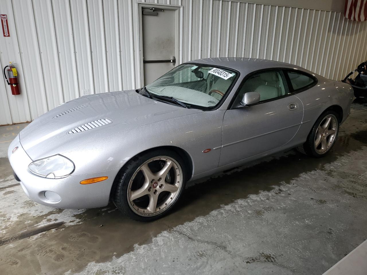 2001 Jaguar XK, VIN SAJDA41B21PA12122 — Front end