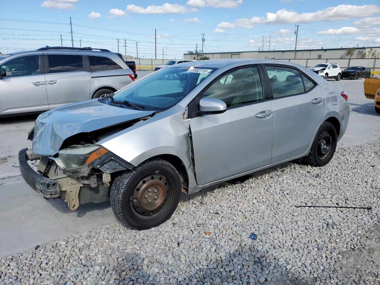 2016 Toyota Corolla LE, VIN 2T1BURHE1GC516689 — Front end