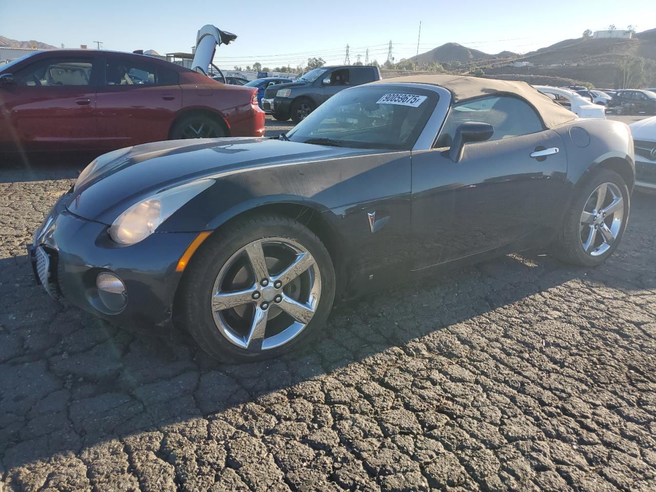 2007 Pontiac Solstice, VIN 1G2MB35B37Y121788 — Front end