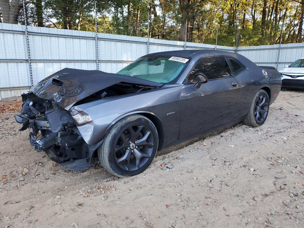 2019 Dodge Challenger R/T, VIN 2C3CDZBT2KH756526 — Front end