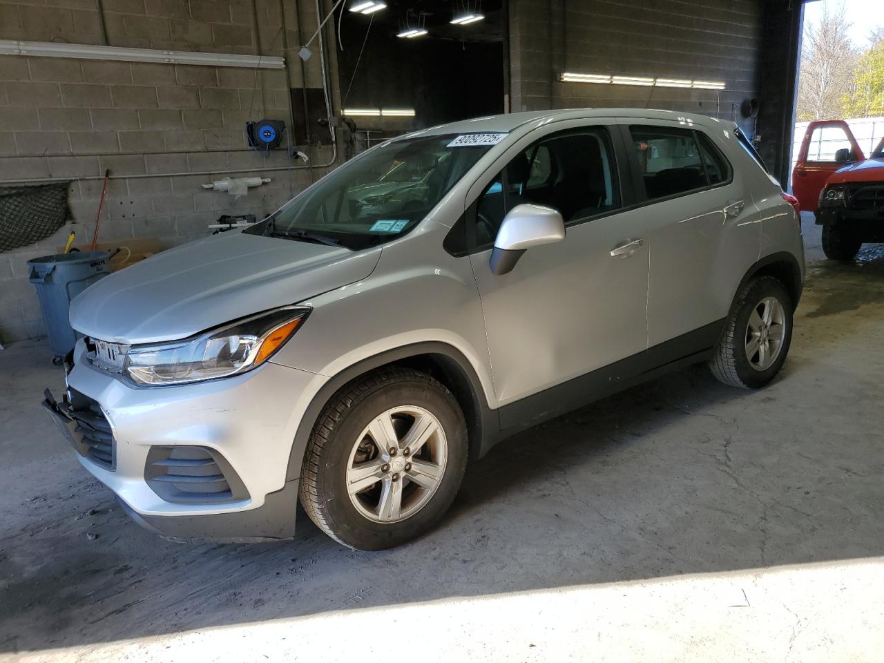 2020 Chevrolet Trax LS, VIN 3GNCJKSB9LL209269 — Front end