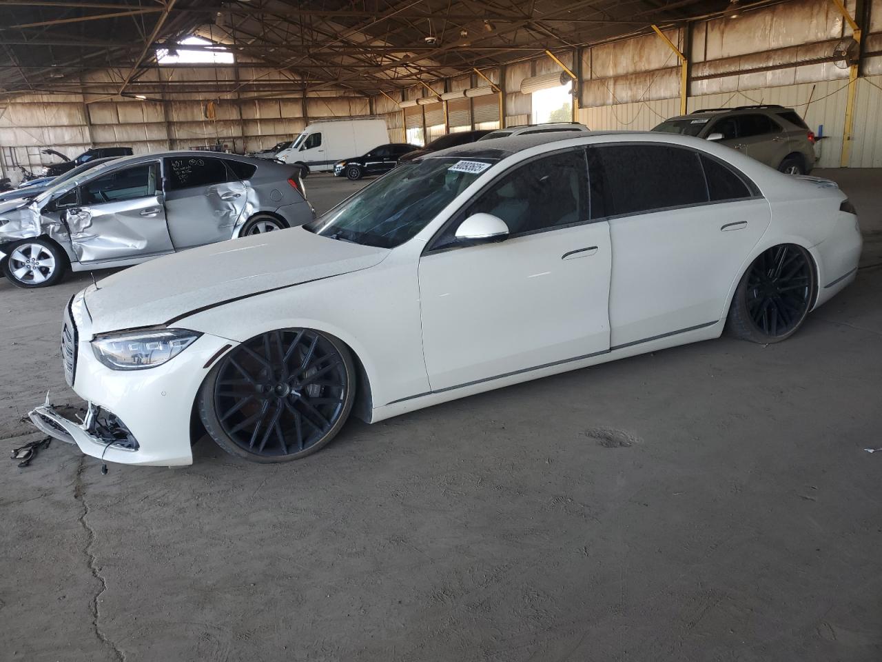 2021 Mercedes-Benz S 580, VIN W1K6G7GB9MA039181 — Undercarriage