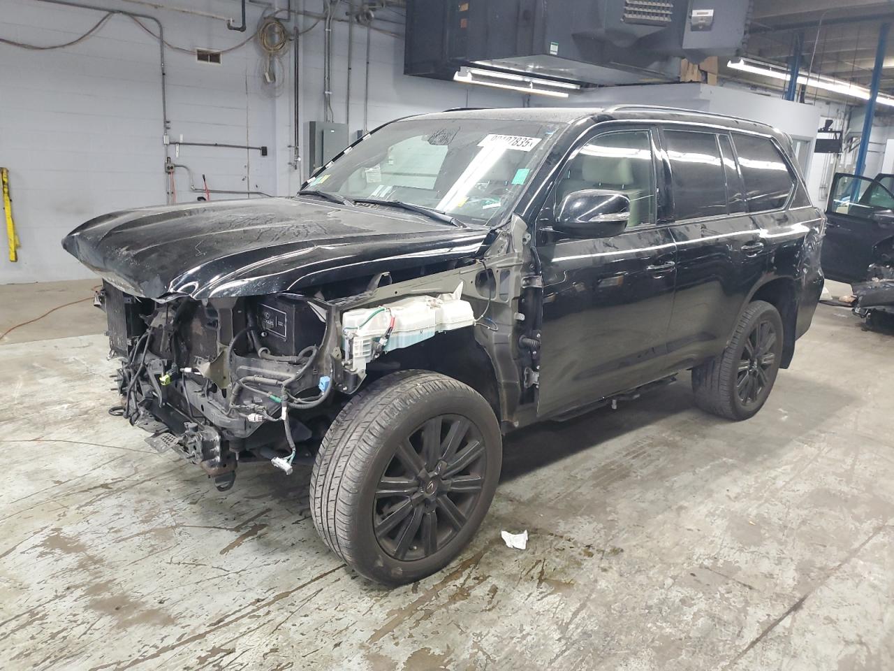 2019 Lexus LX 570, VIN JTJHY7AX1K4298499 — Перед