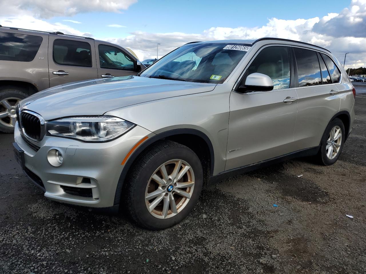 2015 BMW X5 xDrive35i, VIN 5UXKR0C50F0K63375 — Front end