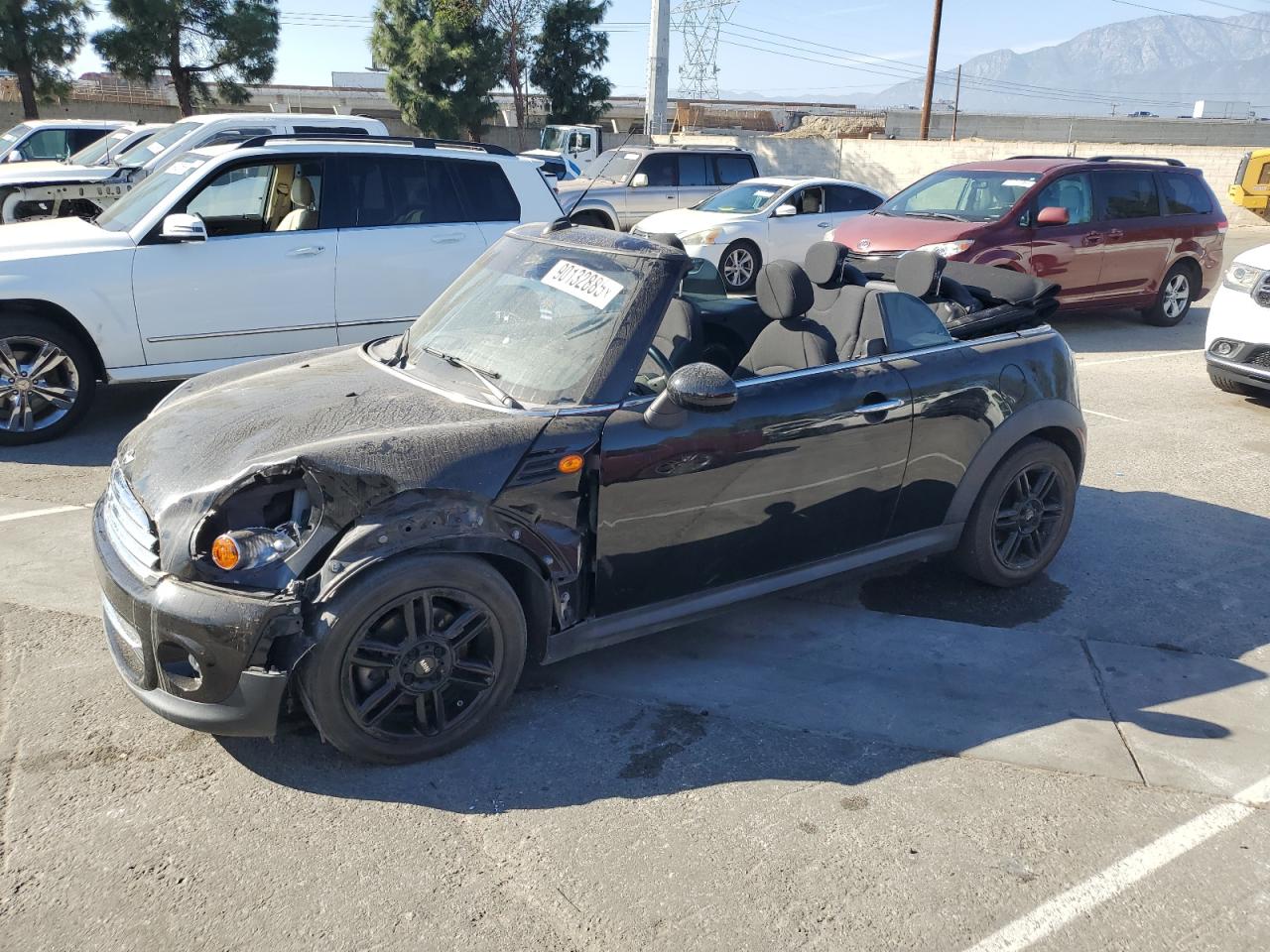 2015 MINI Convertible, VIN WMWZN3C58FT862520 — Перед