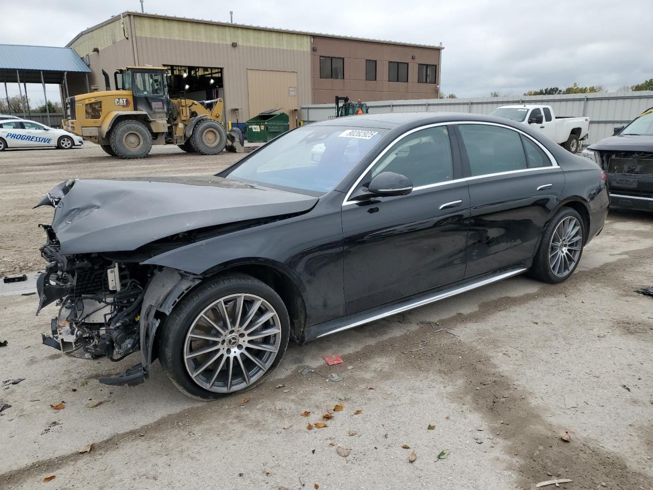 2024 Mercedes-Benz S 580, VIN W1K6G7GB7RA255599 — Front end
