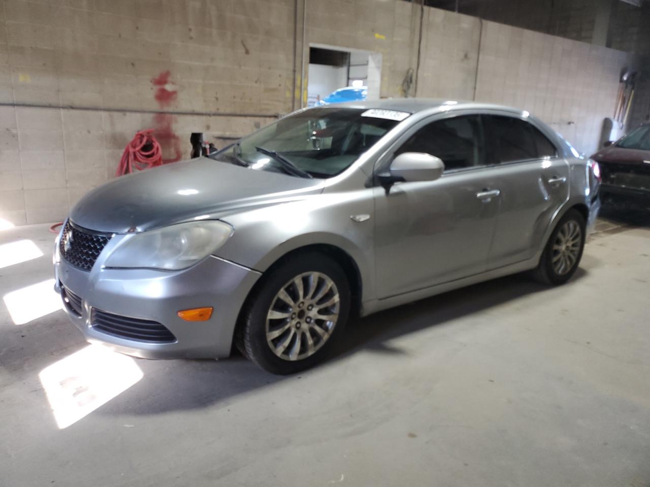 2010 Suzuki Kizashi SE, VIN JS2RE9A38A6100423 — Rear end