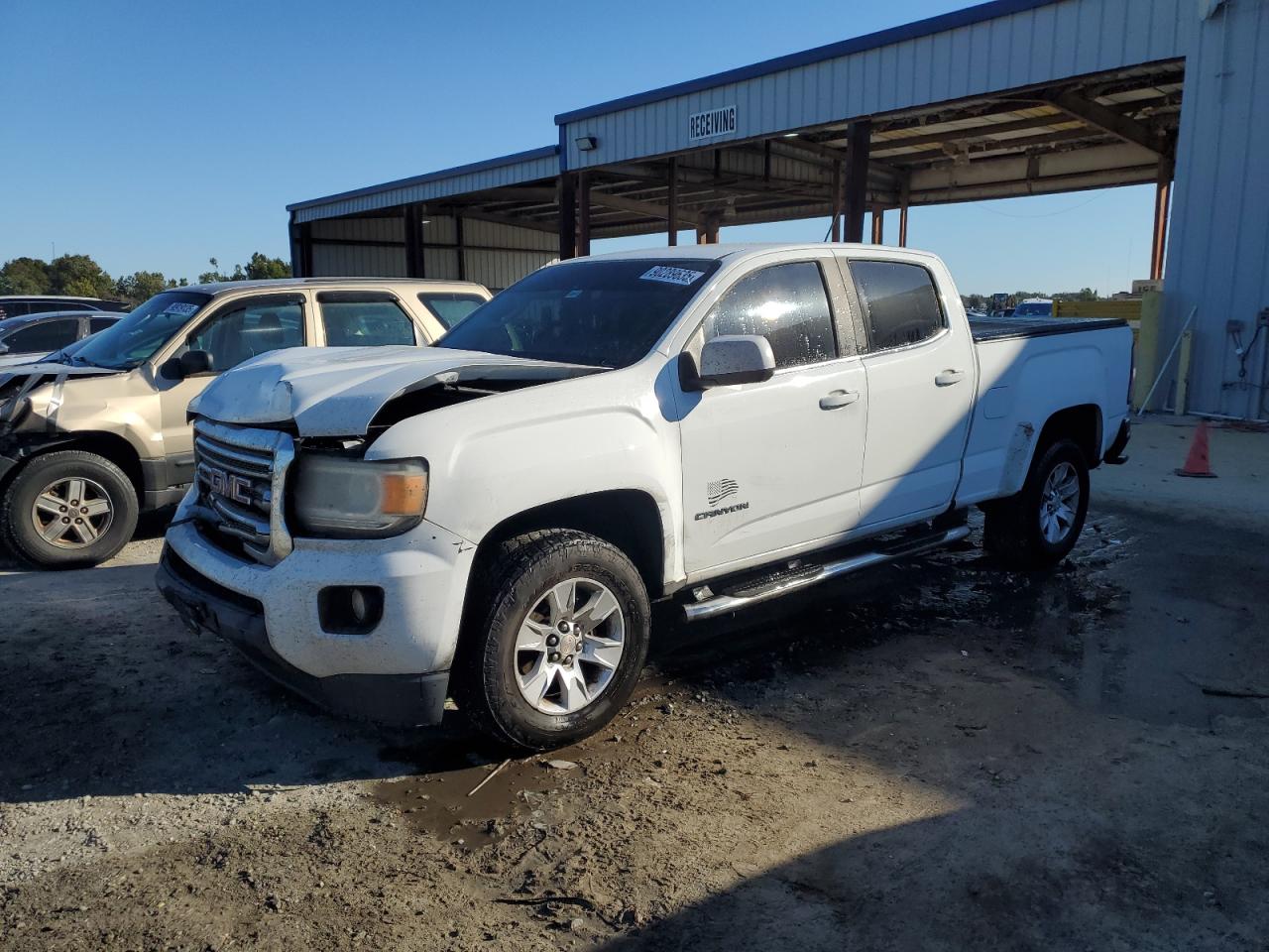 2015 GMC Canyon 2WD SLE, VIN 1GTG5BE30F1232714 — Front end